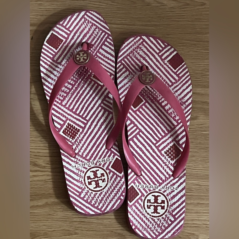 Tory Burch fuschia flip flops!